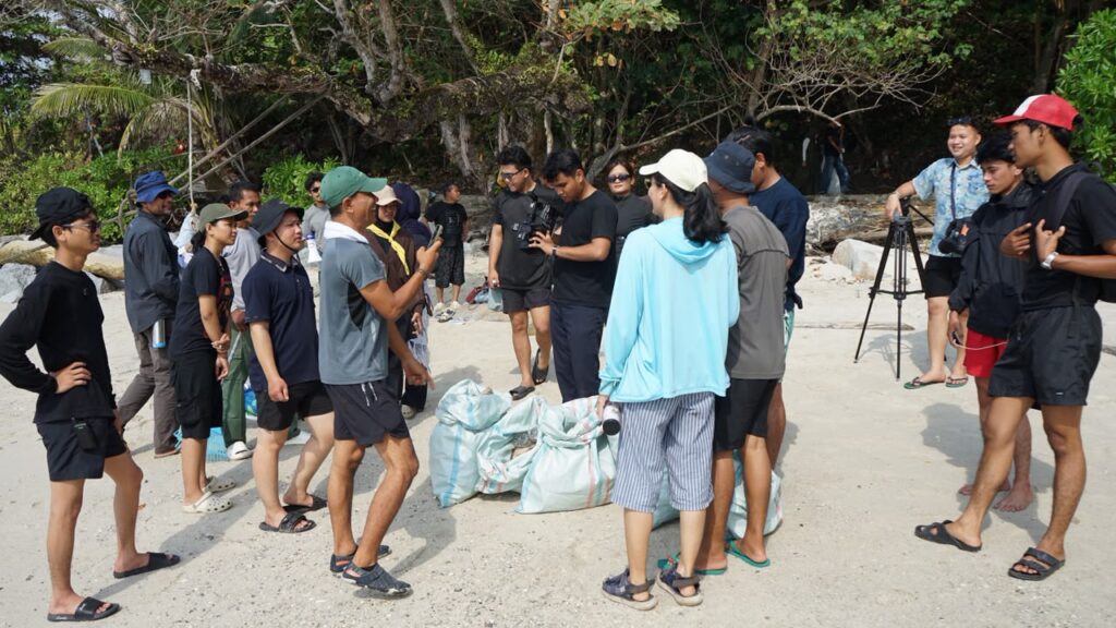 Peserta menjalani kegiatan dalam Aksi Bela Negara 2026 di Kabupaten Batu Bara, Provinsi Sumatera Utara, Minggu (16/8/2026). (Dokumentasi Yayasan NAFAS)