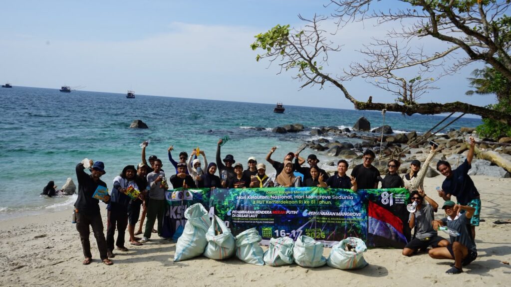 Peserta Aksi Bela Negara 2026 foto bersama usai menjalani kegiatan di Kabupaten Batu Bara, Provinsi Sumatera Utara, Minggu (16/8/2026). (Dokumentasi Yayasan NAFAS)